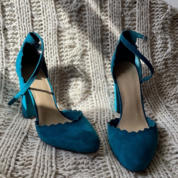 Marc Fisher Shoes - Scalloped edge heels